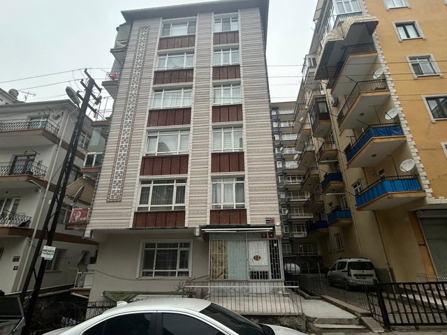 YENIMAHALLE DEMETLALE MAHALLESI SATILIK 3+1 DAIRE