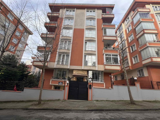 ÜMRANİYE MEHMET AKİF'TE FİNANSKETE 3 DK MESAFEDE 3+1 FERAH DAİRE
