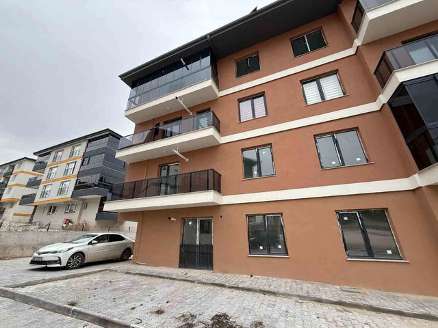 SUSUZ'DA OTURUMA HAZIR ÇEVRE YOLU YANI 2+1 SATILIK DAİRE