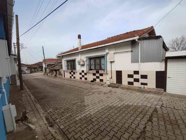 REMAX ŞİRVAN'DAN ÇANAKKALE BİGA'DA SATILIK 2+1 MÜSTAKİL EV