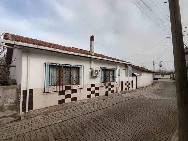 REMAX ŞİRVAN'DAN ÇANAKKALE BİGA'DA SATILIK 2+1 MÜSTAKİL EV