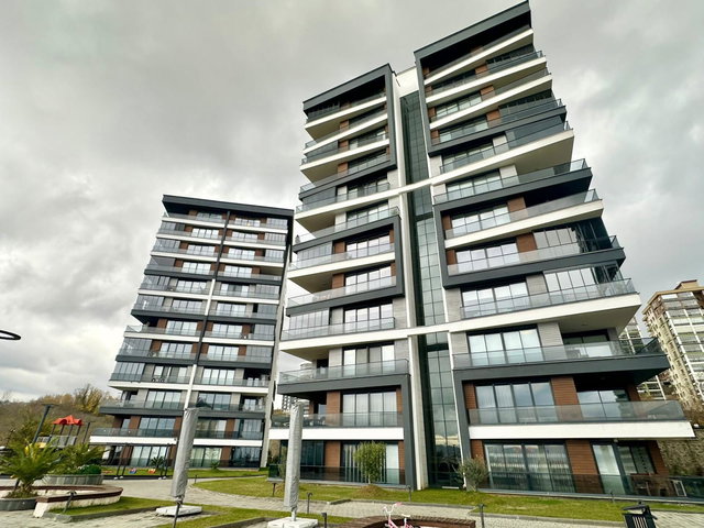 YALINCAK LİKAPARKTA FULL DENİZ MANZARALI 4+1 SATILIK DAİRE