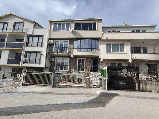 REMAX ADVANTAGE"DEN YUNUSELİ AKYILDIZDA EŞYALI 2+1 DAİRE