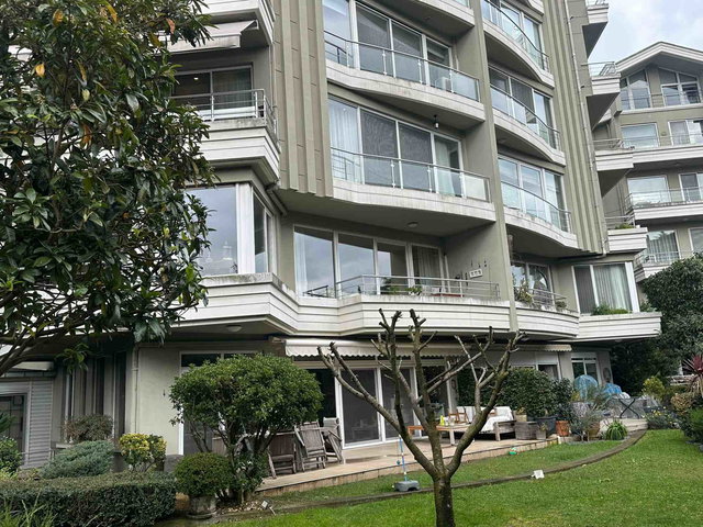TARABYA AKSOY SITESI;  KALİTELI YAŞAM FIRSATI SATILIK 4+1 DAIRE!!!