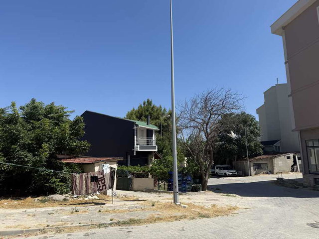 CELALİYE MERKEZDE 4 KAT İMARLI BAHÇELİ MÜSTAKİL VİLLA
