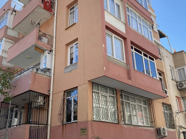 20 KONAK ÇANKAYA MAH. SATILIK 3+1 DAIRE