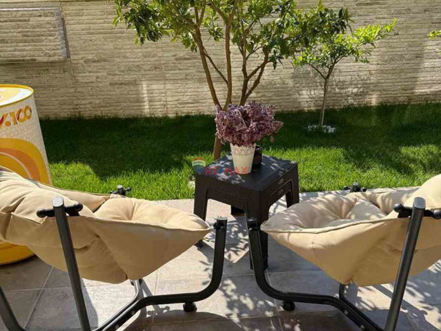 AYVALIK SAHİLKENT'TE DENIZE 300MT EŞYALI 1+1 KİRALIK BAHÇE KATI