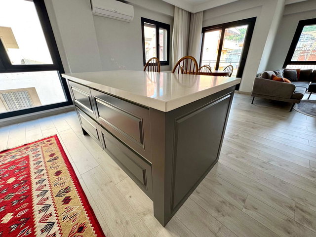 DIKILI MERKEZ’DE DENIZE YÜRÜME MESAFESINDE DOĞALGAZLI 3+1 LÜKS DUBLEKS!