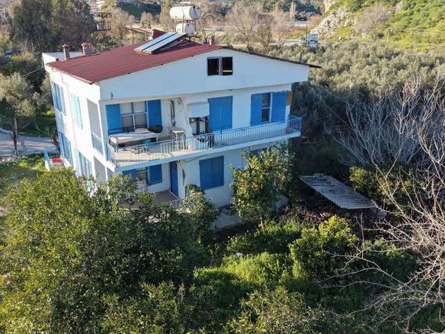 KAŞ / KINIK MAH. 2 KATLI MÜSTAKİL EV