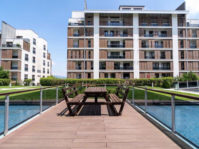 REMAX AREA DAN BALAT GEÇITPARK SITESI SATILIK ARA KAT 3+1 DAIRE