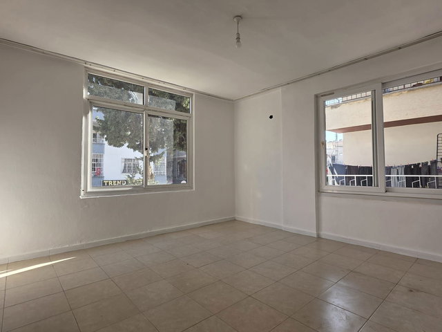 REMAX RİNA'DAN YENİŞEHİR BAHÇELİEVLER MAH.DE MERKEZİ KONUMDA 2+1 DAİRE