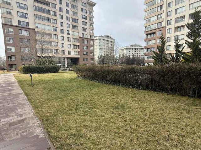 ANKARA / ÇANKAYA – EGE FLORA SİTESİ’NDE FULL EŞYALI 3+1 KİRALIK LÜKS DAİRE