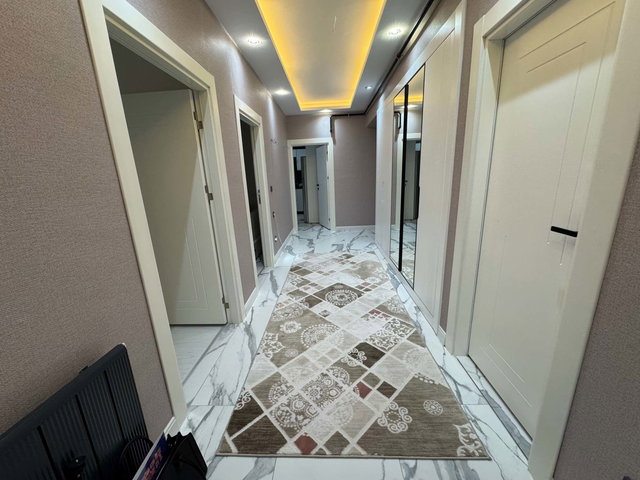 RE/MAX DEĞİŞİMDEN ÇAYDAÇIRA MAH. HAZAR KONUTLARINDA SATILIK 4+1 LÜX DAİRE