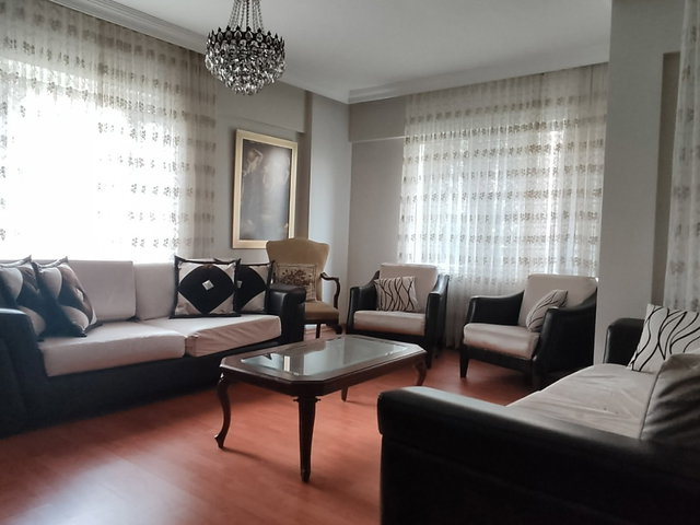 ADNAN KAHVECİ AKKENT ŞELALE EVLERİNDE SATILIK 3+1 DAİRE
