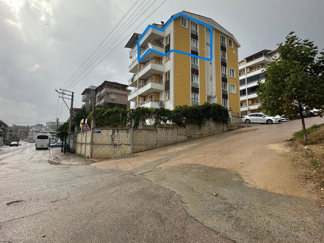 İZMİT GÜNDOĞDU MAH BOĞAZOVA CADDESİNDE SATILIK DUBLEKS 3+1 DAİRE