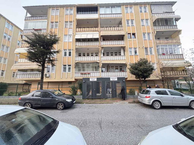 REMAX DREAMDEN TEKNIKEL SİTESİNDE 3+1 SATILIK ARA KAT DAİRE