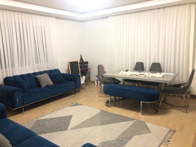 ŞERIFALI'DE ŞERIFALI SITESI'NDE FINANSKENT'E 5 DK MESAFEDE 2+1 FERAH DAIRE