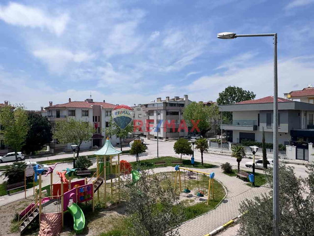 EŞYALI BAHÇELIEVLER MAH. KIRALIK 3+1 125 M2 DAIRE