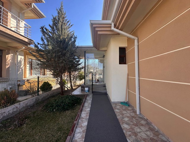 GÜLYURT SITESINDE 5+2 FULL YAPILI SATILIK VILLA