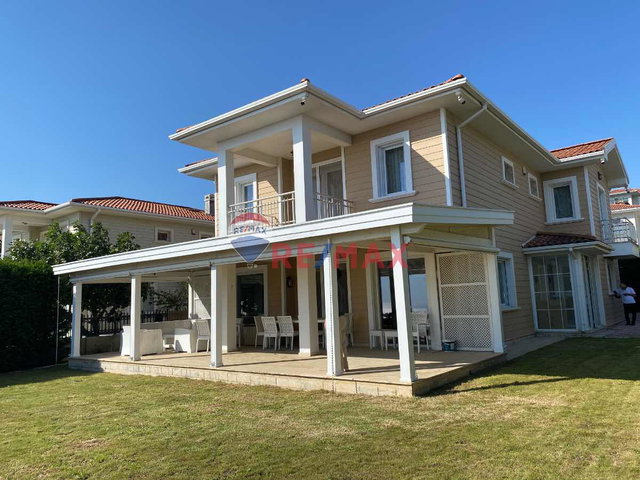 REMAX MAHAL'DEN GÜZELŞEHIR VILLALARINDA KIRALIK LALE TIPI 5+1 BAKIMLI VILLA