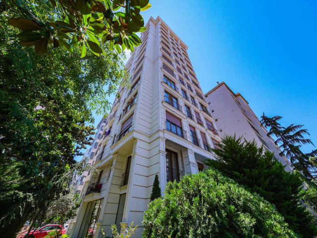 FENERBAHÇE FUATPAŞA CADDESİ ÜZERİNDE SATILIK HARİKA 2+1 DAİRE
