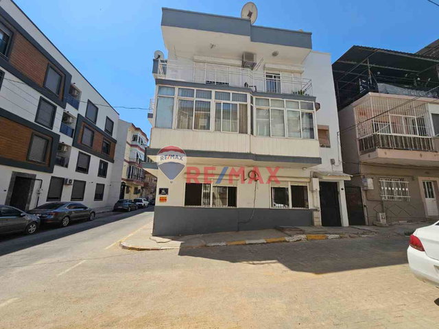 BALÇOVA EĞİTİM'DE ULAŞIMA VE AVMLERE YAKIN 3+1 SATILIK DAİRE