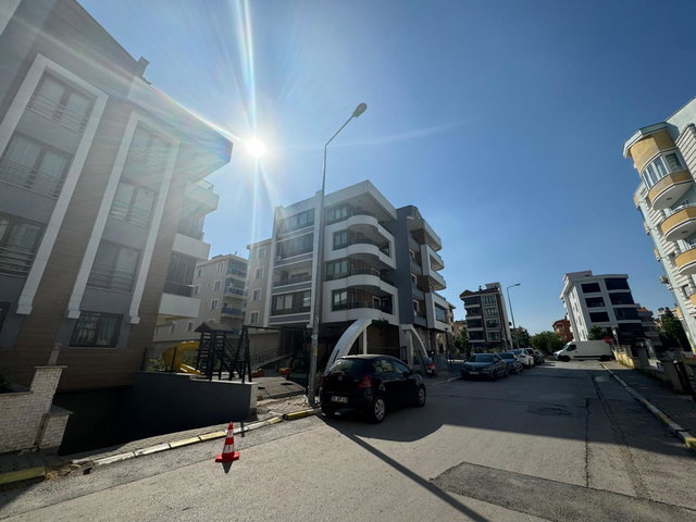 REMAX YAZ DAN SAVAŞTEPE CADDESİNDE KİRALIK DAİRE