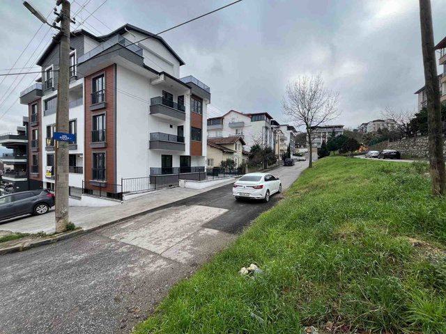 GÖLCÜK PIYALEPAŞA' DA 3+1 BAHÇE DUBLEKS DAIRE