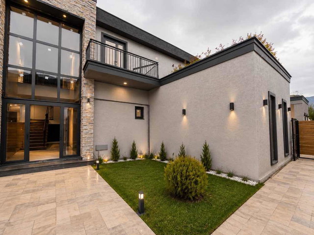 KARTEPE’NİN ETEKLERİNDE SİTE İÇİ SATILIK SIFIR 4+1 LÜKS VİLLA