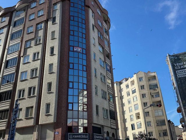 100.YIL BULVARINA CEPHE KİRALIK 3+1 DAIRE