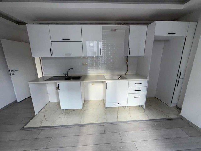 REMAX ŞAHIN'DEN ATAKENT 7'NCI NOTER ÜZERINDE KIRALIK 1+1 DAIRE