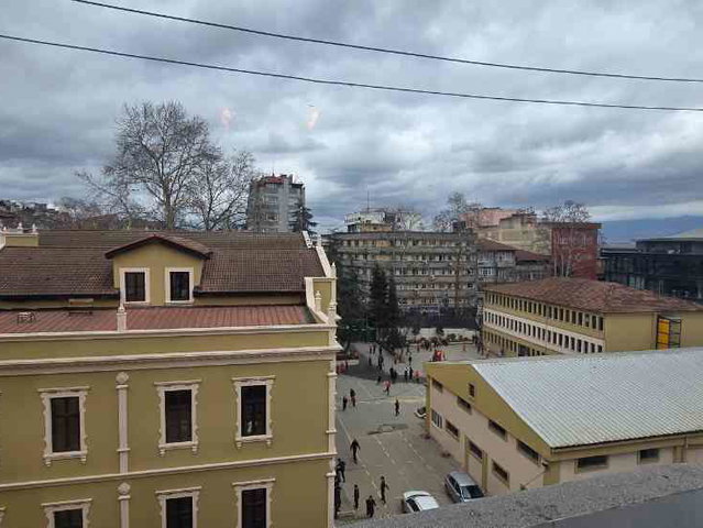 İZMİT CUM. PARKINDA İNÖNÜ CD.DE TİC. KUL.UYGUN 3+1 SATILIK DAİRE
