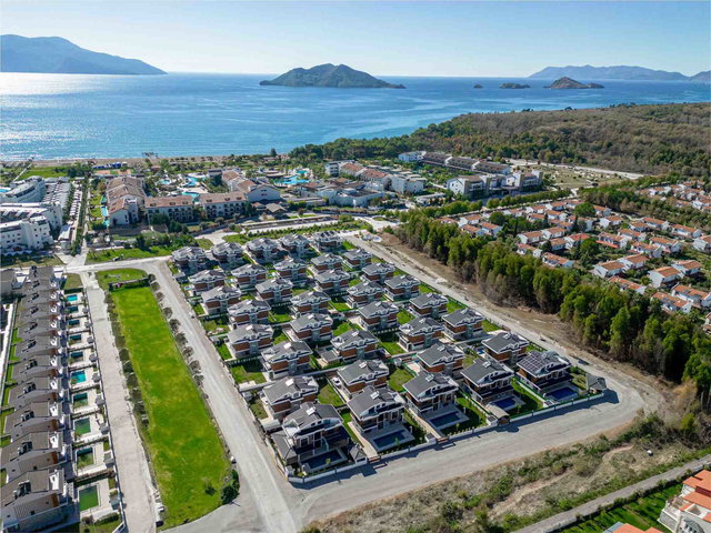 FETHIYEDE DENIZE YÜRÜME MESAFESINDE ÖZEL VILLA