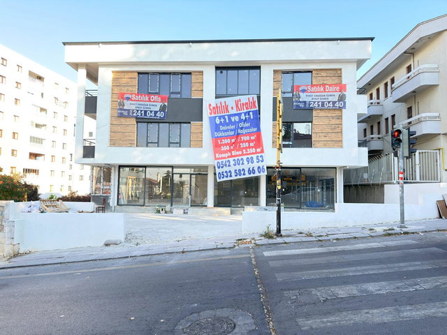 KÖROĞLU & KOZA CAD. KÖŞESINDE 300 M² NET 6+1 LÜKS SATILIK DUBLEKS DAIRE