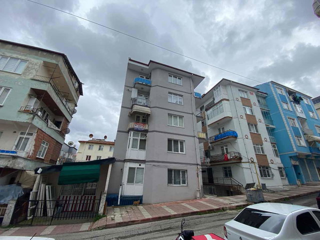 100. YIL BULVARI’NA 50 METRE, DENİZE YÜRÜME MESAFESİNDE SON FIRSAT 3+1!