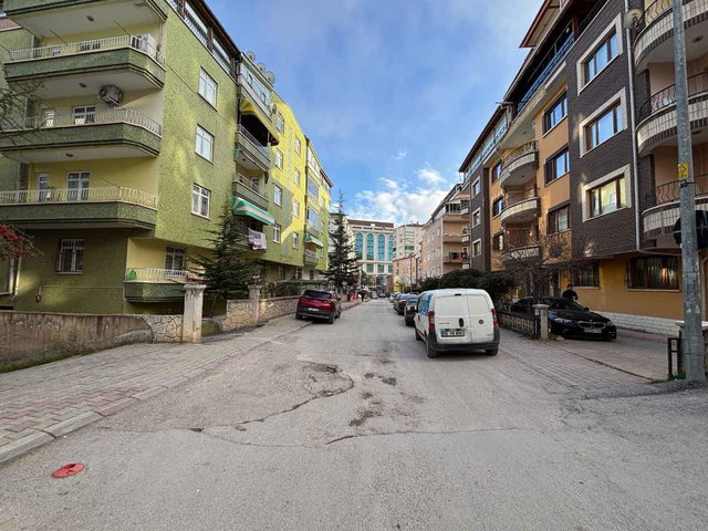 KIRIKKALE MERKEZ YAYLACIK MAHALLESINDE SATILIK 3+1 DAIRE