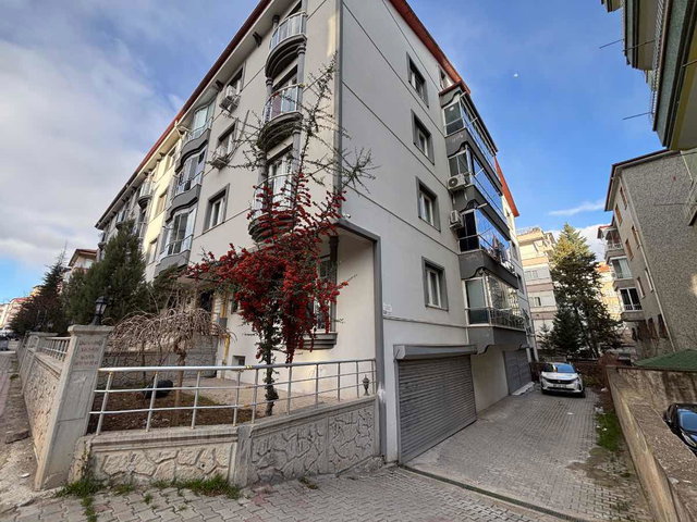 KIRIKKALE MERKEZ YAYLACIK MAHALLESINDE SATILIK 3+1 DAIRE