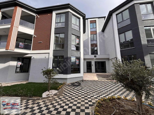 RE/MAX ŞEHIR'DEN YALOVA KADIKÖY'DE KİRALIK DAİRE