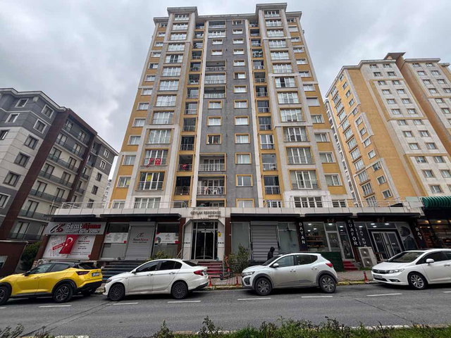 REMAX MAHAL'DEN BEYLIKDÜZÜ ADNAN KAHVECI MAHALLESI'NDE 1+1 SATILIK DAIRE