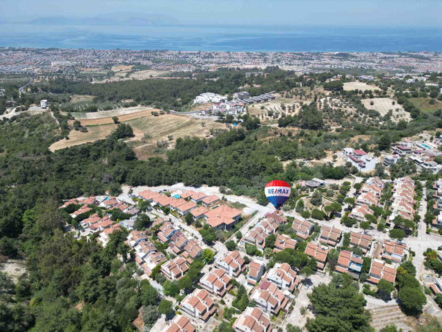 SOĞUCAK DAĞCILAR SITESINDE KÖŞEBAŞI DENIZ MANZARALI 3+1 VILLA