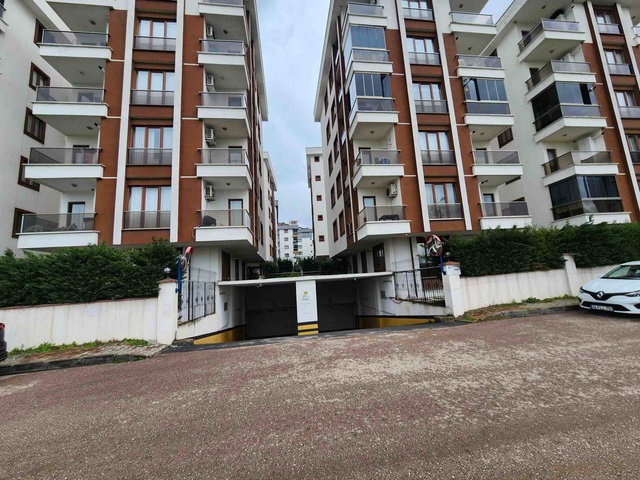 SULTANBEYLİ MİMARSİNAN MH.  SİTE İÇİNDE SATILIK 2+1 AÇIK MUTFAK DAİRE