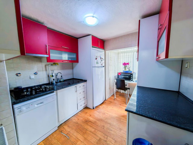 KONAK GÖZTEPE METRO VE AMERIKAN KOLEJI YAKINI SATILIK 2+1 DAIRE  -  ALPER GETE REMAX JOLLY