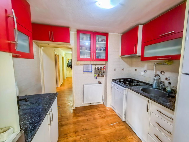 KONAK GÖZTEPE METRO VE AMERIKAN KOLEJI YAKINI SATILIK 2+1 DAIRE  -  ALPER GETE REMAX JOLLY