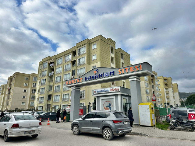 RE/MAX DREAM  KÖRFEZDE KAVANİUM SİTESİNDE MUHTEŞEM KONUMLU 3+1 SATILIK DAİRE
