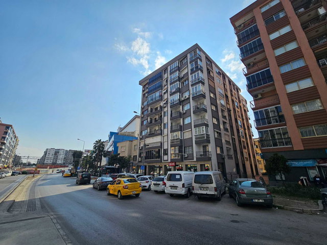 İZMIRPARK AVM – EGEPOL YAKINI SATILIK 3+1 DOĞALGAZLI+ASANSÖRLÜ+MERKEZI KONUM
