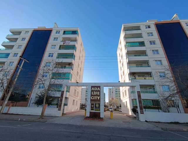 GÖLETLİ PARK YANI 4+1 180 M² SATILIK LÜKS DAİRE (2 DAİRE ÜZERİ)
