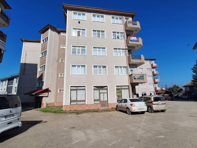 BAŞİSKELE KARŞIYAKA MAH.İÇİ YAPILI SATILIK 3+1 ARAKAT DAİRE
