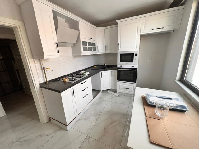 NEZİH MUHİT OTOPARK ASANSÖRLÜ CADDE'DE YENİ 2+1 KİRALIK DAİRE