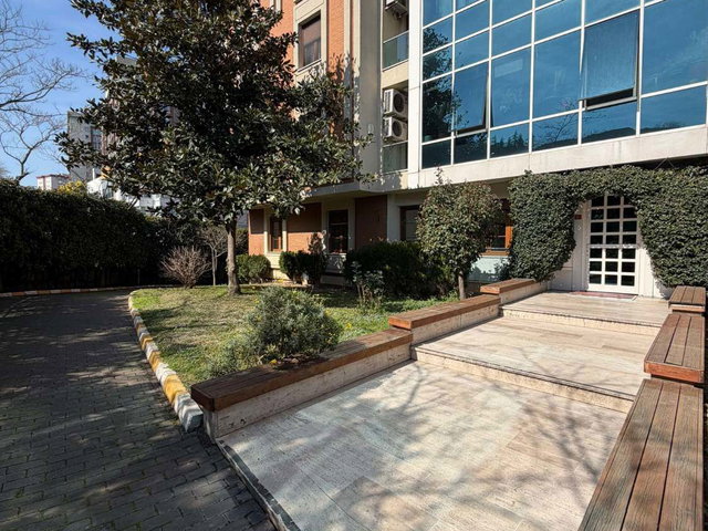 REMAX FIRTINA DAN SAKLIVADI KONAKLARINDA 4+1 ELIT DAIRE