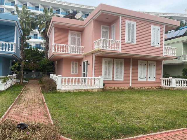 ALANYA OKURCALAR'DA EŞYALI DENİZE SIFIR KİRALIK YAZLIK